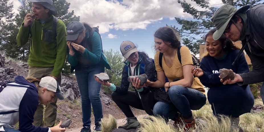 REU students in the field