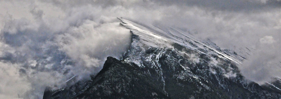 Winds on Rundle Mountain